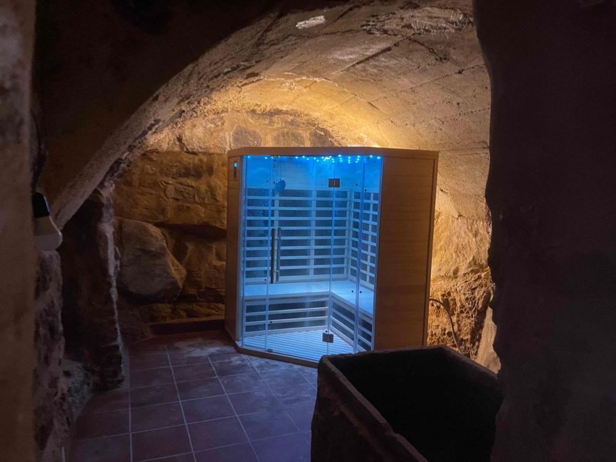Castell De L'aguda Hotel